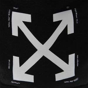 NWT  OFF-WHITE Arrow Logo PrintAdult Unisex Reversible Face Mask Authentic